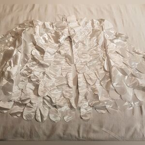 Angel wings white satiny fabric one size girls Halloween